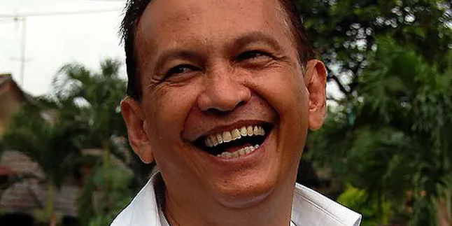 Roy Marten Bebas Bersyarat