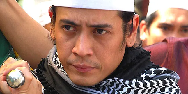 Sebelum Sidang, Teuku Ryan Shalat Dhuha