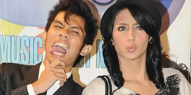 Bantah Putus, Tyas - Tria Makin Lengket