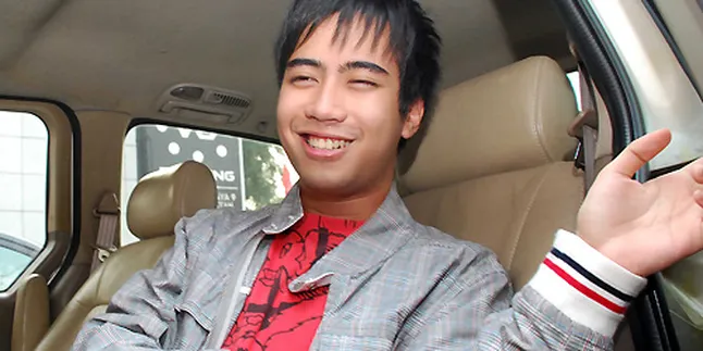 Kostum Panggung Vidi Aldiano Dipamerkan