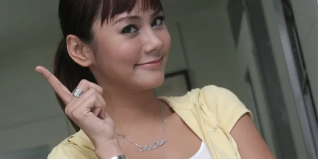 Anita Hara Kepincut Dokter Kulit