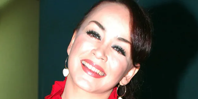 Chintami Atmanegara Tak Lagi Tergantung