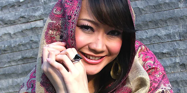 Attina Riawati Ikuti Jejak Hadad Alwi