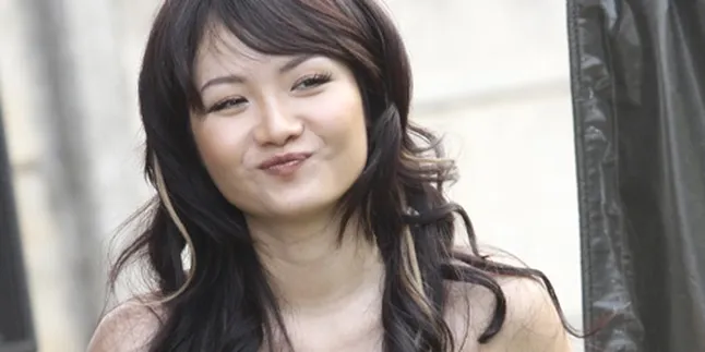 Alena Tak Panik 'Digoyang' Gempa