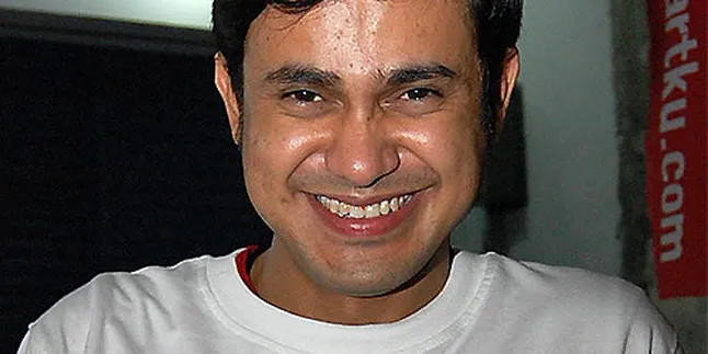 Ramzi Ngebet Sahur Bareng Istri