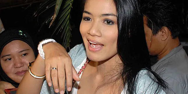 Buka Resto Lagi, Titi Kamal Gaet Handika Pratama