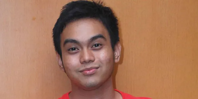 Adhareza Gandeng Bebi Romeo