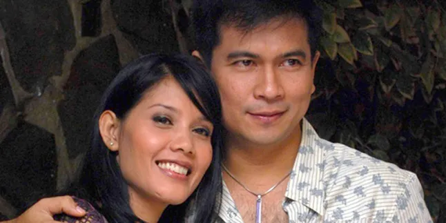 Khrisna Mukti - Christie Chasslam Batalkan Rencana Nikah?