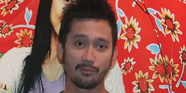 Tora Sudiro Kenang Adegan Vincent Telanjang 