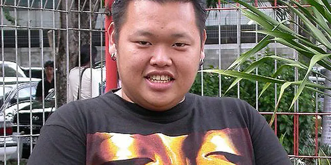 20 September, Reza Bukan Lepas Masa Lajang