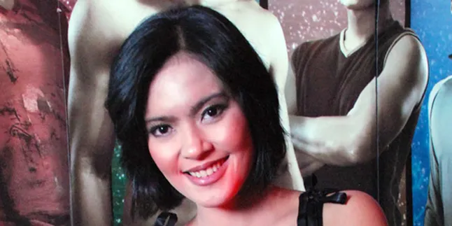 Lola Amaria Bikin Menteri Nangis