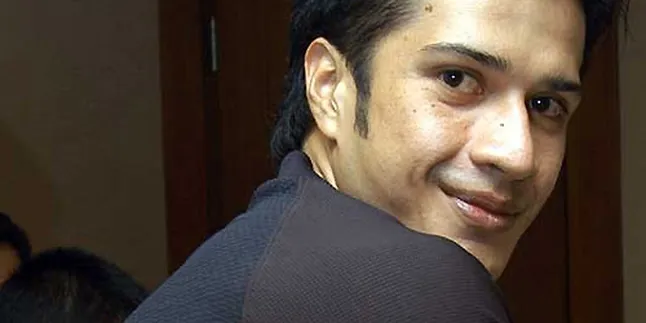 Jihan Absen, Primus Enjoy Sowan Naik Moge