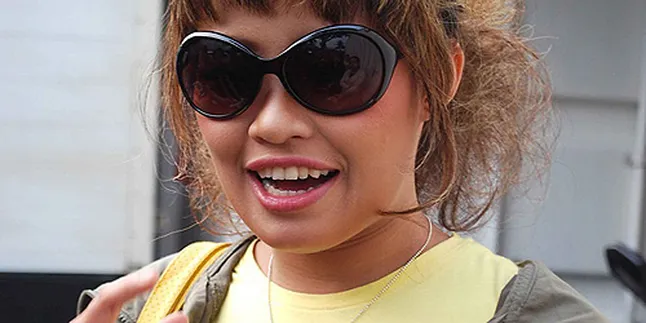 Pinkan: Miyabi, Maju Kena Mundur Kena