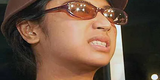 Dewi Perssik Digugat Cerai Lagi!