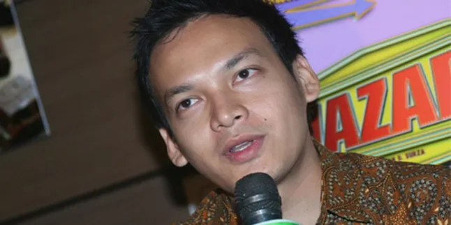Ben Joshua: Lega Akhirnya Indonesia Yang Punya Batik