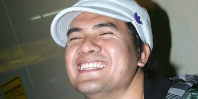 Saiful Jamil Puaskan Hasrat Belanja di Hongkong