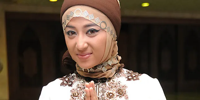 Dewi Perssik Bantah Hidupi Keluarga Aldi