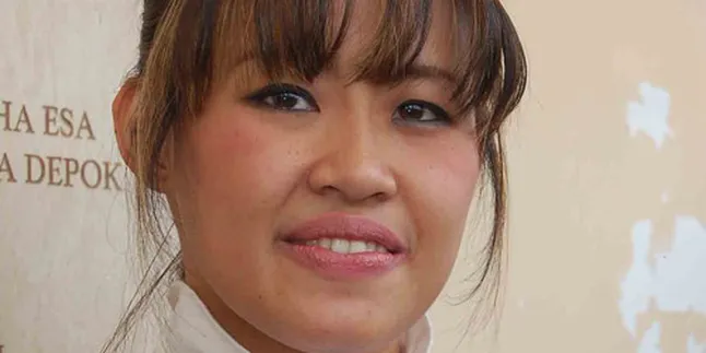 Pinkan Mambo Pelihara Komunikasi Dengan Sandy