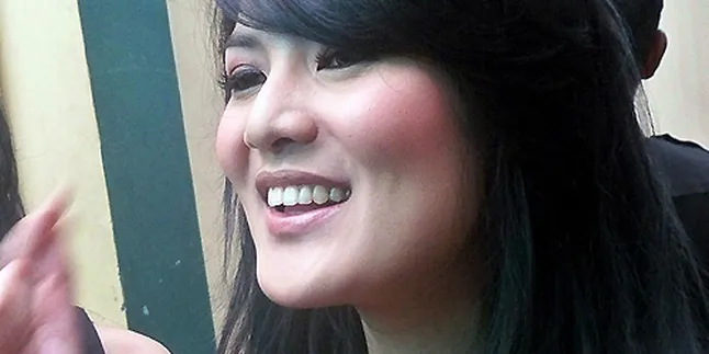 Tyas - Nindy Nggak Sengaja Punya Pacar Satu Band