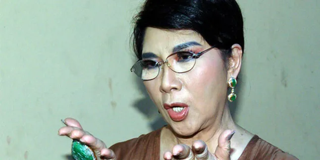 Titiek Puspa Tak Tahan Bergoyang di Dancing Queen