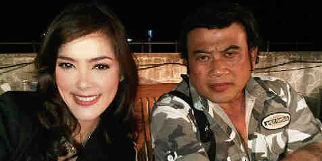Cathy Sharon Akrabkan Diri Dengan Rhoma Irama? Cathy Sharon Akrabkan Diri Dengan Rhoma Irama?