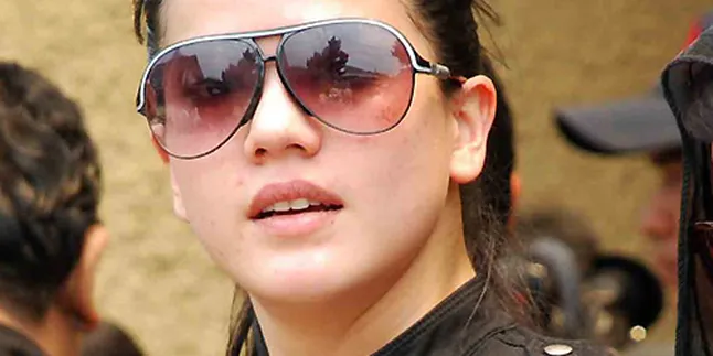 Ada Mis-Komunikasi di Sidang Alice - Riri