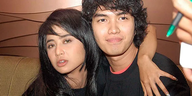 Dewi Perssik Pengen Resmi Cerai Sekarang!