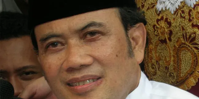 Rhoma Irama: Meggy Z Seorang Pejuang Dangdut Rhoma Irama: Meggy Z Seorang Pejuang Dangdut