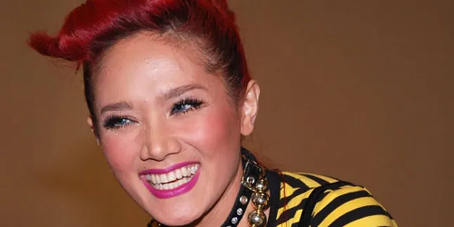 Mulan Terjuni Bisnis Bersama Dhani