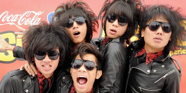 Penonton Tak Bertiket Jebol Konser Kotak dan Changcuters