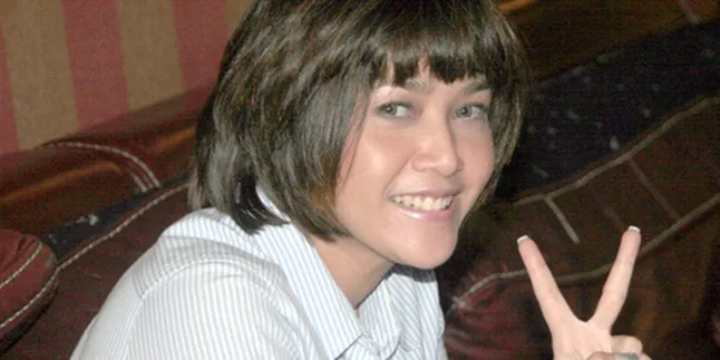 Dirikan Label Sendiri, Maia Kini Tanpa Manajer