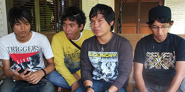 Wali Band Minta Malaysia Tarik Lagu Bajakannya
