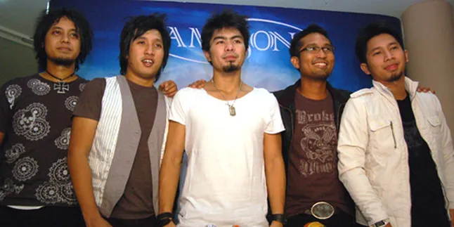 Samsons Rekam Album Baru Dengan Cara Lama