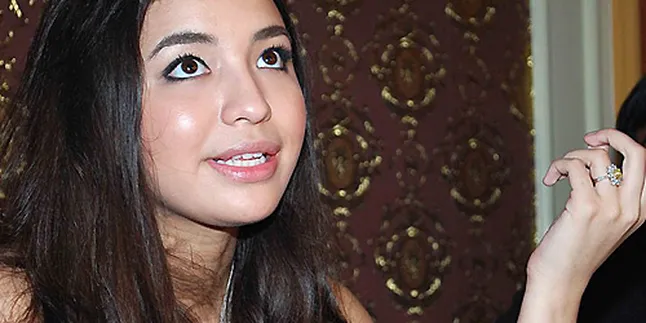 Syuting Berkurang, Manohara Konsen Kegiatan Sosial