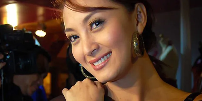 Della Puspita Maunya Pacaran Terus