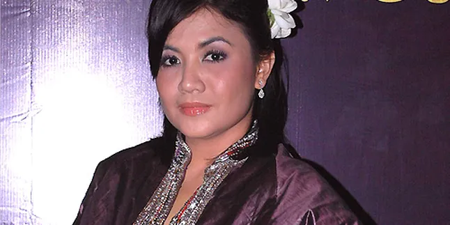 Cornelia Agatha, Jadi Ibu 'Learning by Doing'