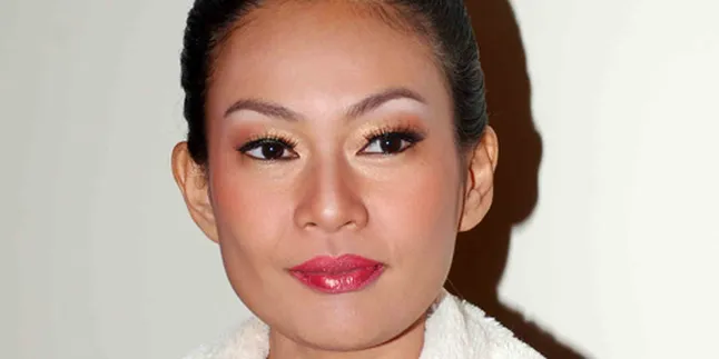 Soal Fashion, Endhita Tergantung Mood Soal Fashion, Endhita Tergantung Mood