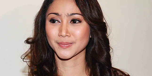 Sepi Job, Ira Swara Fokus ke Anak