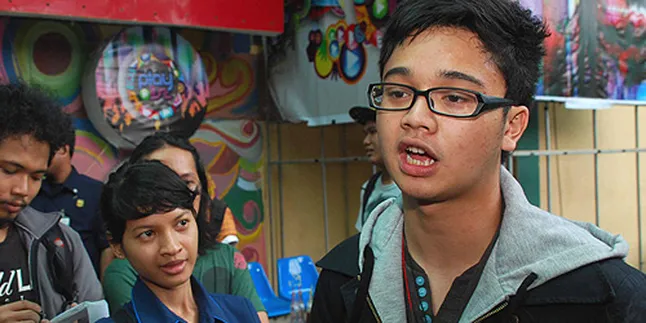 Derby - Dinda Jalani Pacaran Jarak Jauh