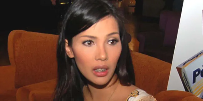 Hamil, Nadya Mulya Tetap Aktif Dalam Seks