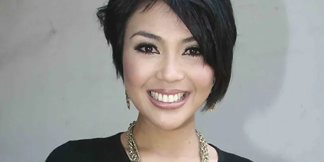 Lusy Rahmawati Nikmati Solo Karir