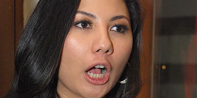 Emma Waroka Tak Akan Beri Ampun Mantan Suami