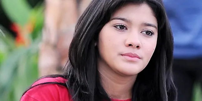 Naysila Mirdad Jadi Mualaf?