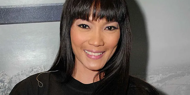 Jenny Cortez: Itu Memang Fotoku, Tapi... Jenny Cortez: Itu Memang Fotoku, Tapi...