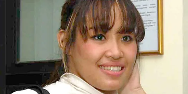 Pinkan Akan Ijin Mama Untuk Menikah Lagi