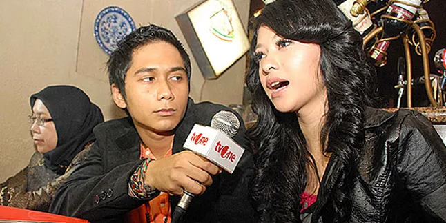 Poppy Bunga Grupies Elven Band