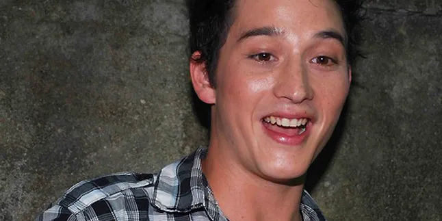 Tamara Bleszynski Bikin Mike Lewis Betah di Indonesia