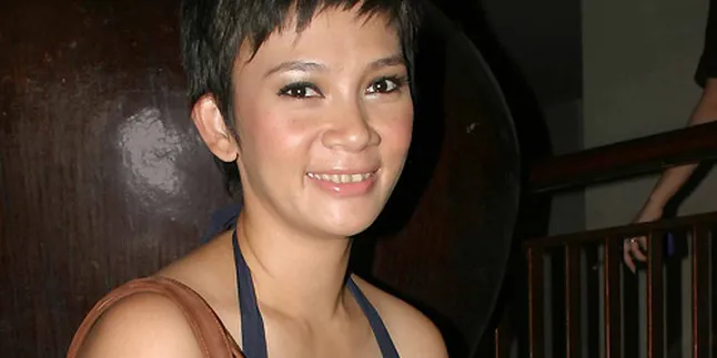 Dian Nitami Prihatin Kasus Prita Mulyasari