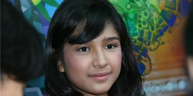 Cita-Cita Mikha Tambayong Jadi Pengacara