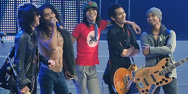 Slank Rayakan Ultah di Bandung